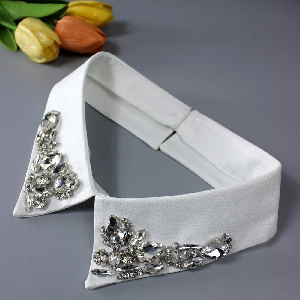 💎 Embellished Dickey Collar 💎 - Picture 2 of 2